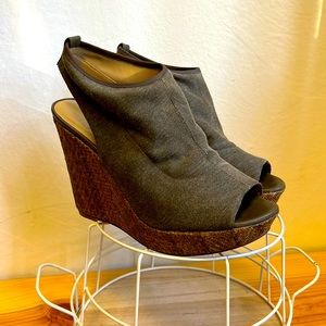 Stuart Weitzman peep toe wedge! Perfect for that hot vaca!